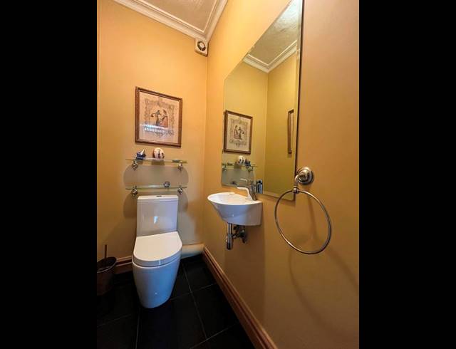 4 BEDROOM HOUSE FOR SALE IN BROOKLYN